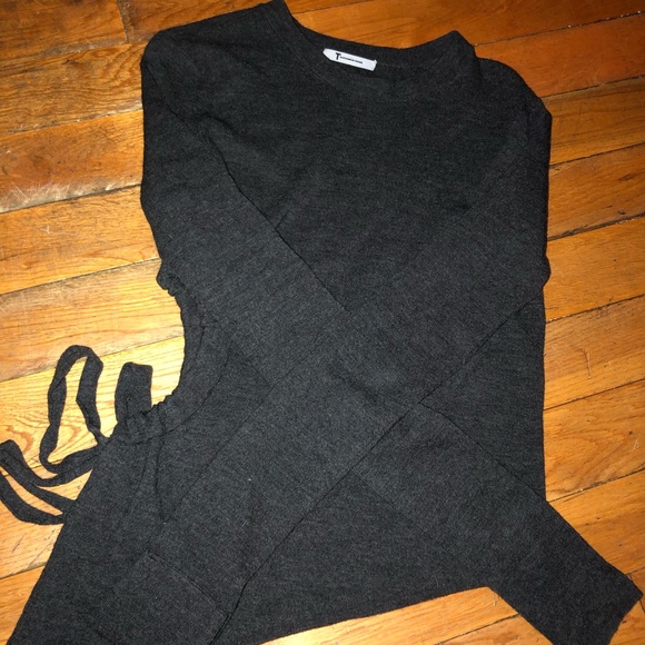 T By Alexander Wang Ruched Cut Out Sweater in grey - Picture 4 of 4